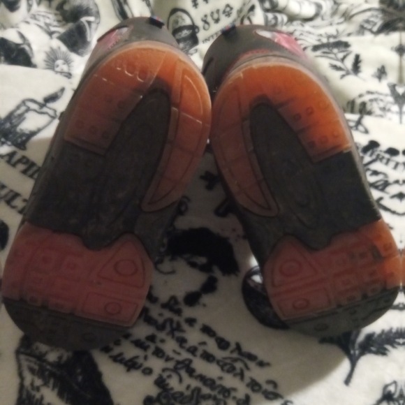 MARVEL Spider-Man Light-up Snow Boots Size 11 Toddler - Picture 2 of 7